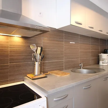 Triplex Au 1er Etage, 250 M Des Thermes, Proche Commerces, Wifi, Max. 6 Pers., Sans Ascenseur - Fr-1-415-107